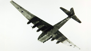 Illustration for article titled Las aeronaves de carga más colosales jamás construidas